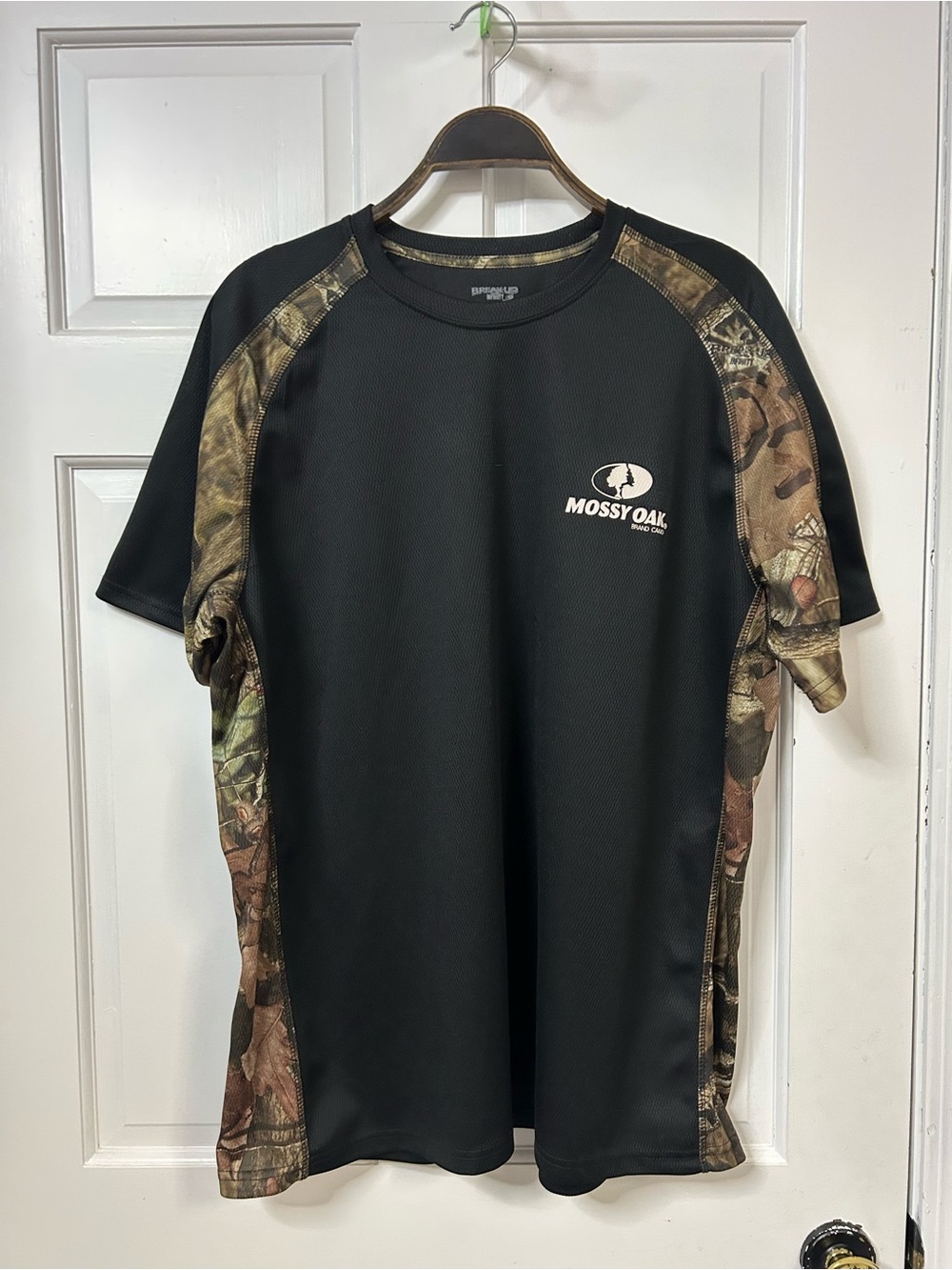 Mossy Oak Black Short Sleeve Performance Tee with Camouflage Panels